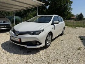 Toyota Auris 1.8i Hybrid/Facelift, снимка 1