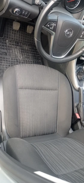 Opel Astra 1.4 turbo , снимка 16