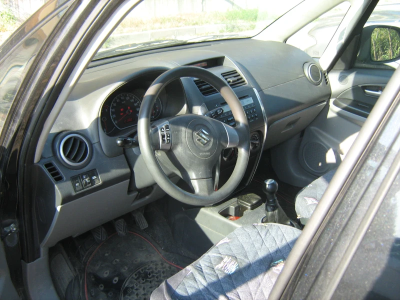 Suzuki SX4, снимка 3 - Автомобили и джипове - 47220948