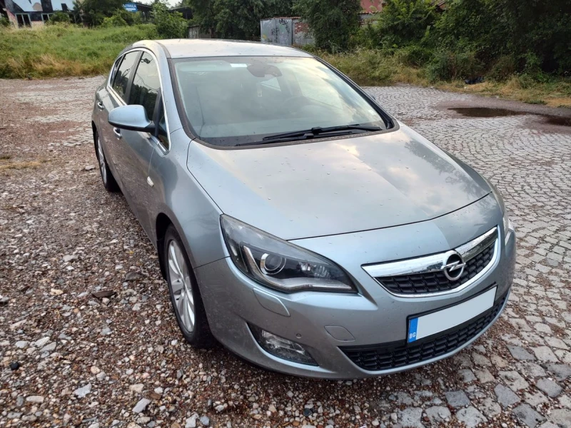 Opel Astra 1.7 125к.с. LED, снимка 1 - Автомобили и джипове - 48260243