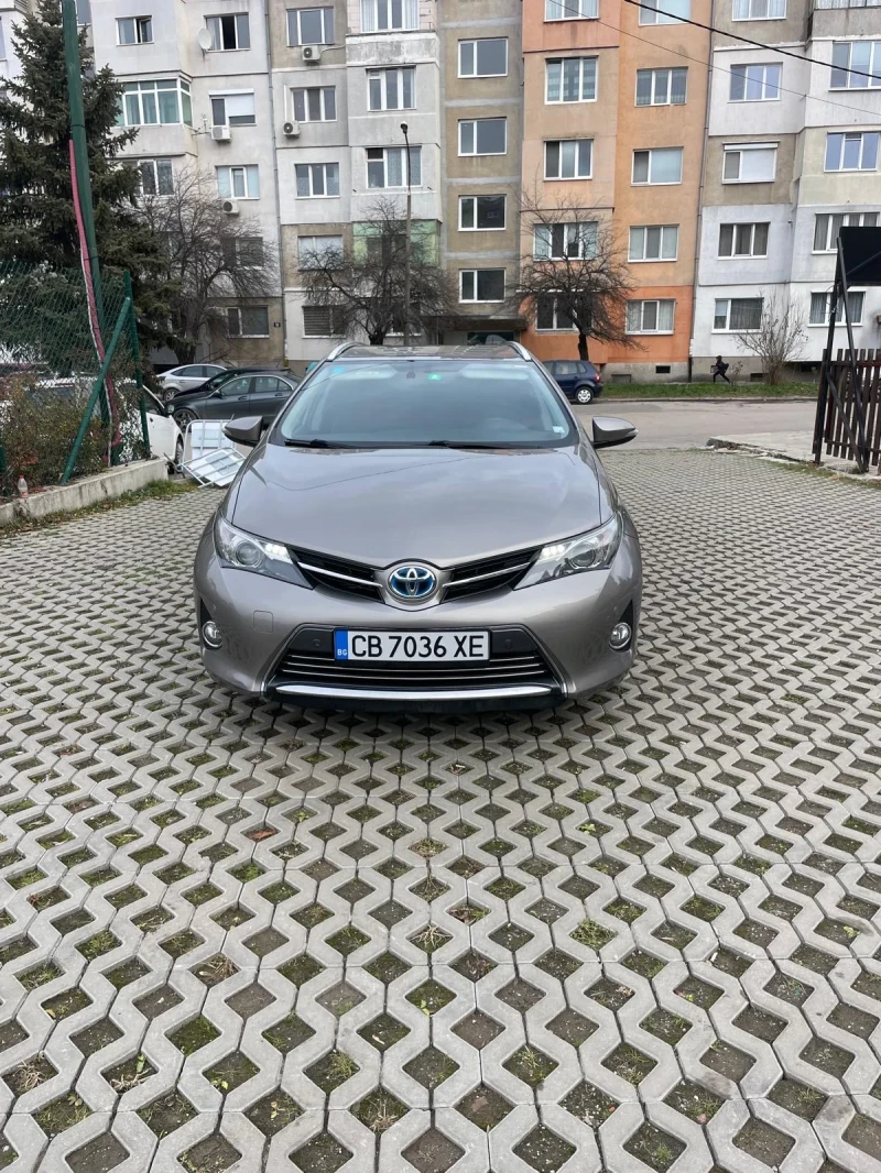 Toyota Auris, снимка 1 - Автомобили и джипове - 48349487