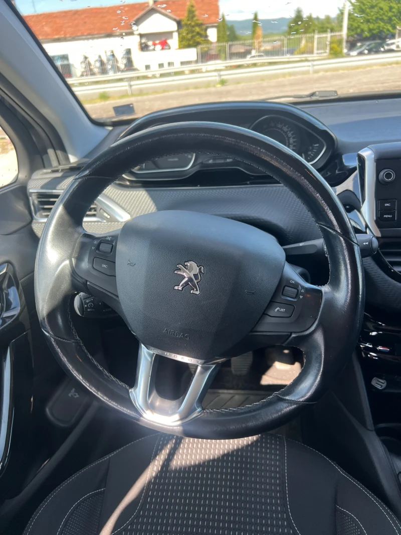 Peugeot 208 1.6BlueHDI 120.000km!!! Камера!!!, снимка 10 - Автомобили и джипове - 50198385
