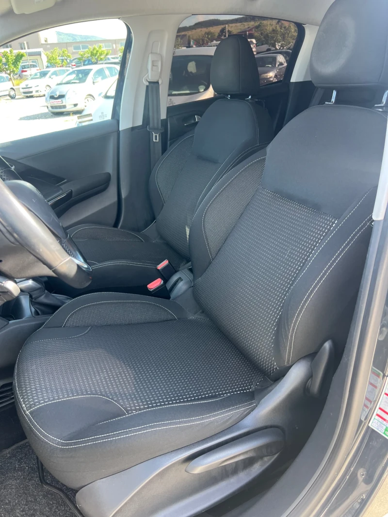 Peugeot 208 1.6BlueHDI 120.000km!!! Камера!!!, снимка 11 - Автомобили и джипове - 50198385