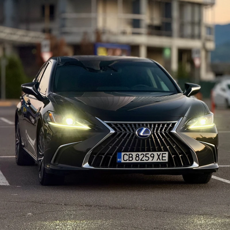 Lexus ES 300 H 2022