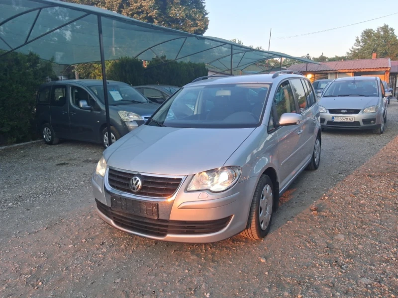 VW Touran АВТОМАТИК, снимка 3 - Автомобили и джипове - 51169724