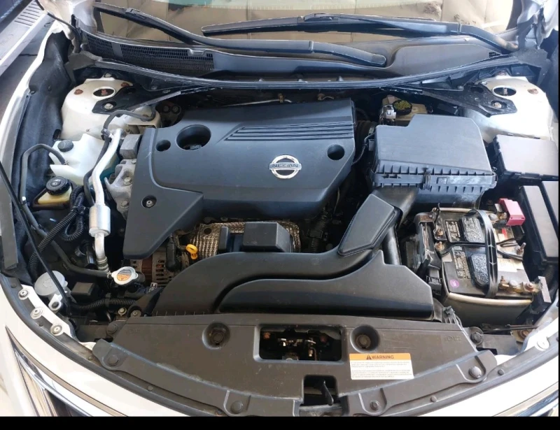 Nissan Altima 2.5 SV, снимка 9 - Автомобили и джипове - 51916695