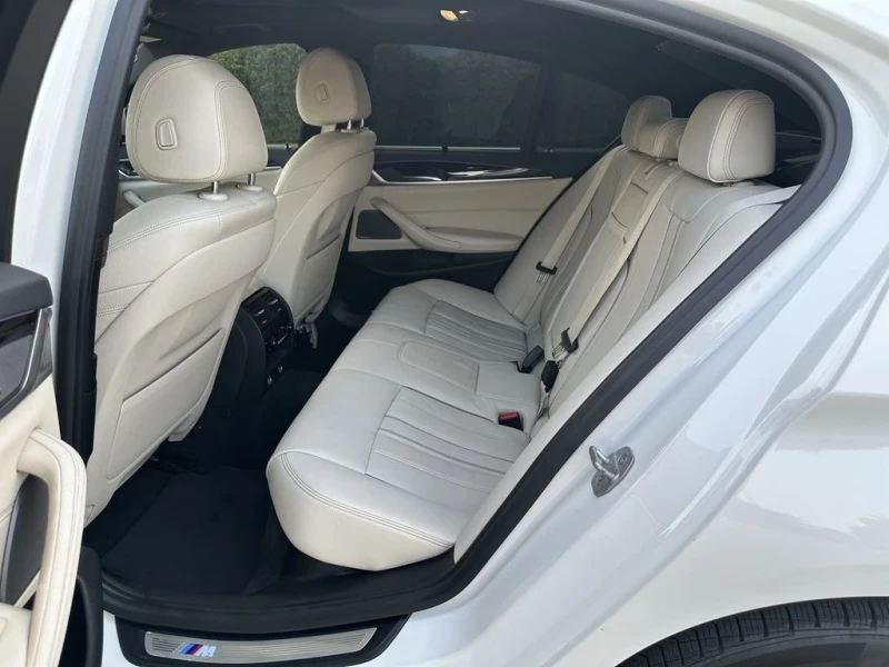 BMW 530 FULL M-PACK* Harman* Head up* Напълно обслужен!, снимка 6 - Автомобили и джипове - 52317978