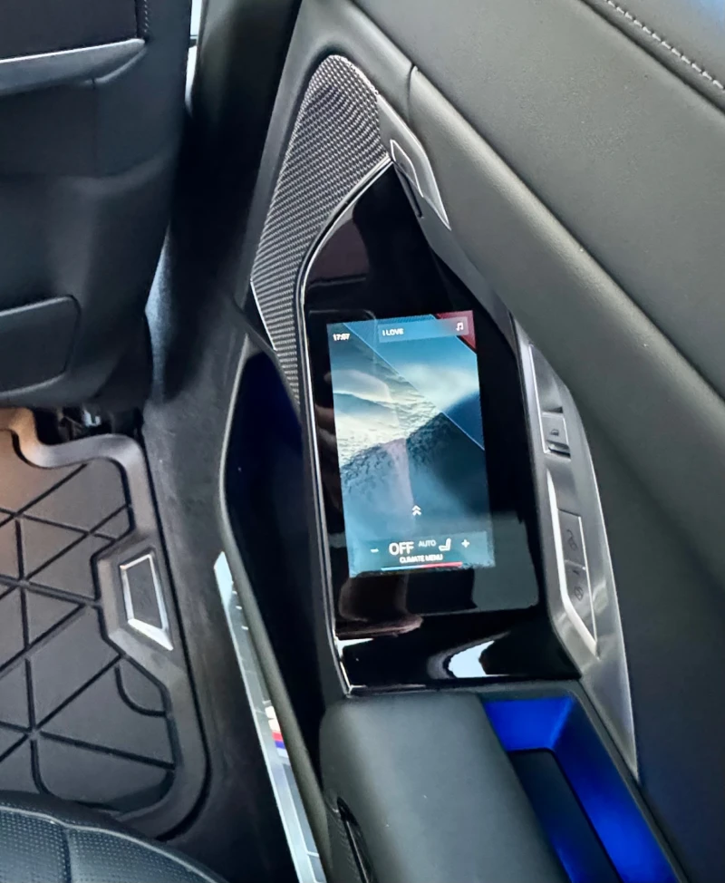 BMW 760 НАЛИЧЕН M760e/drive/Bower&Wilkinson, снимка 13 - Автомобили и джипове - 53041730