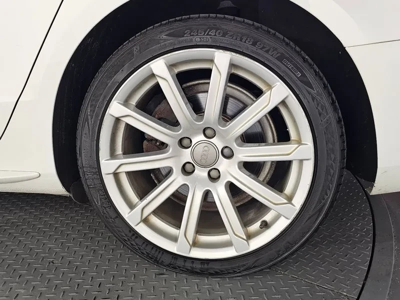 Audi A5 2.0 TDI Quattro, снимка 5 - Автомобили и джипове - 55013048