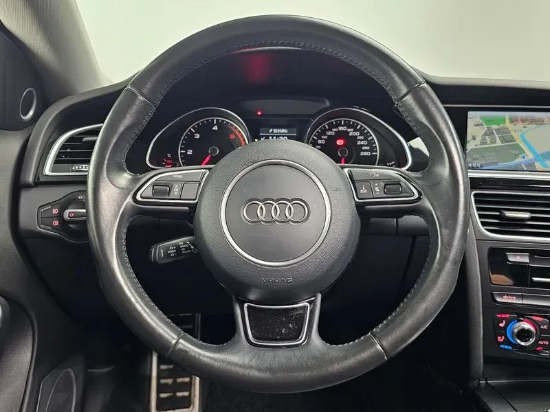 Audi A5 2.0 TDI Quattro, снимка 13 - Автомобили и джипове - 55013048