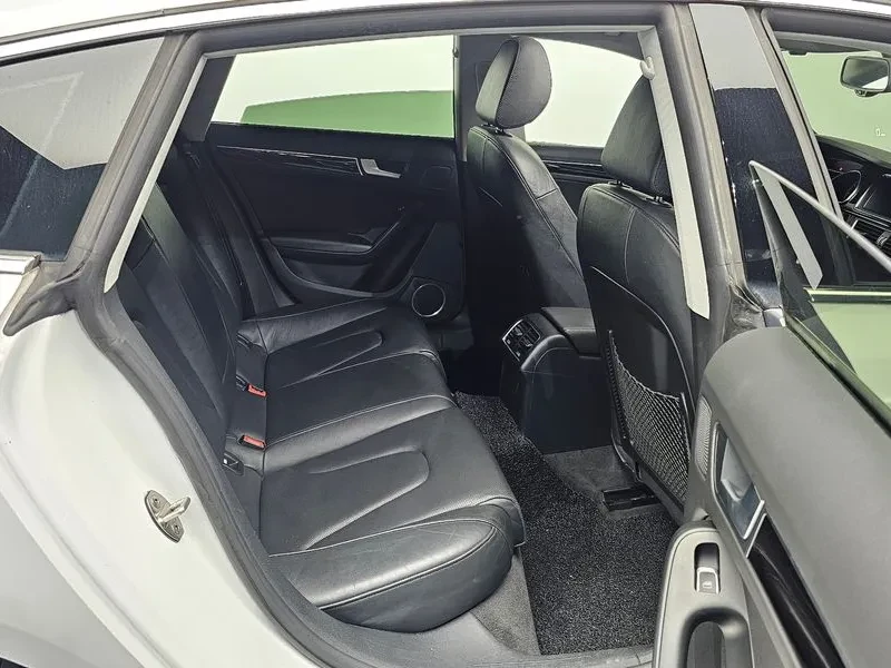 Audi A5 2.0 TDI Quattro, снимка 12 - Автомобили и джипове - 55013048