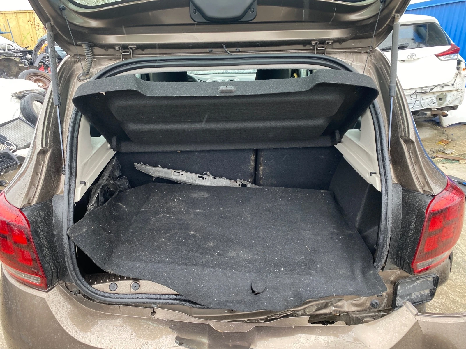 Dacia Sandero 1.0 SCe | Mobile.bg   11