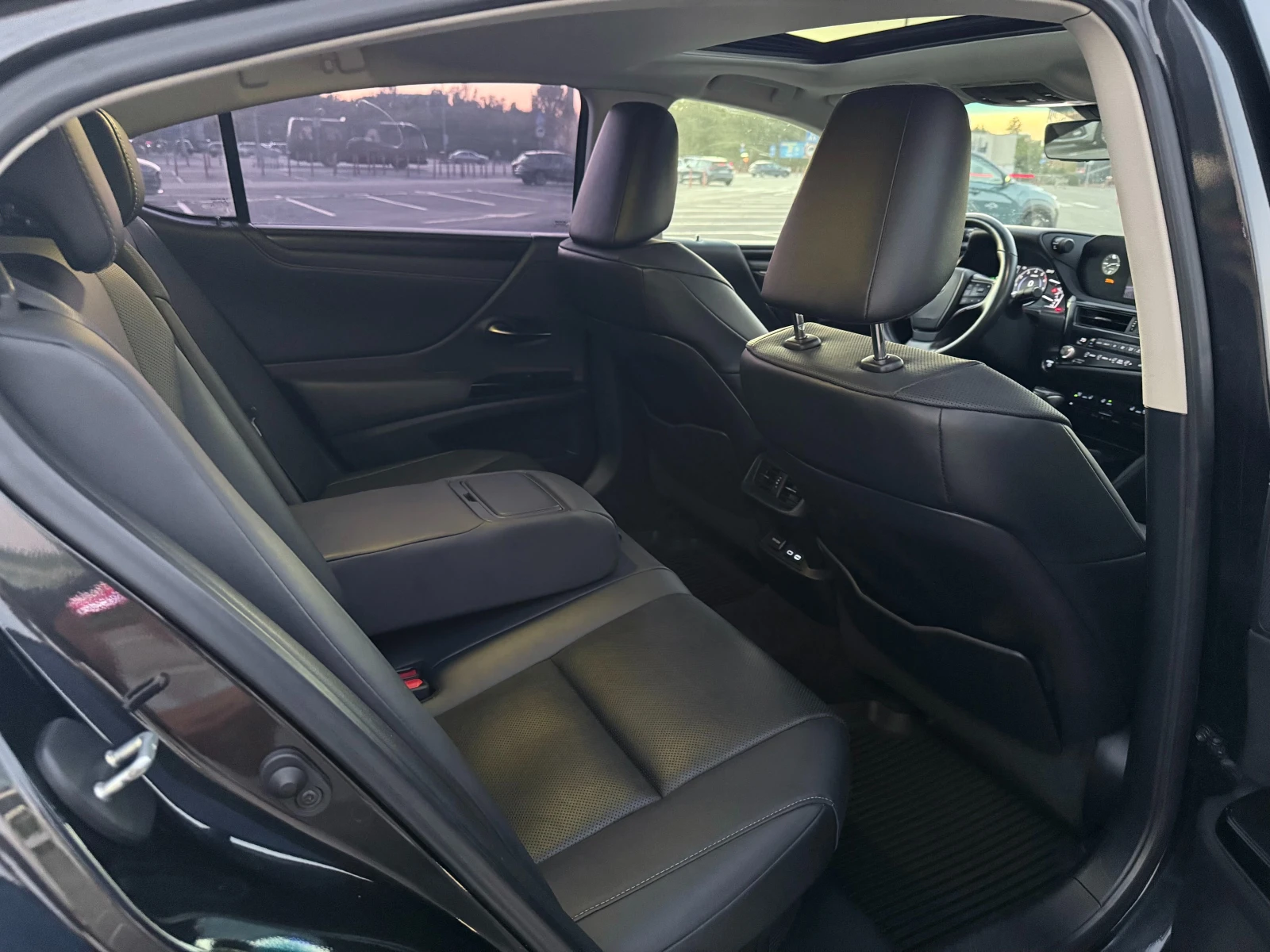 Lexus ES 300 H 2022 | Mobile.bg   11