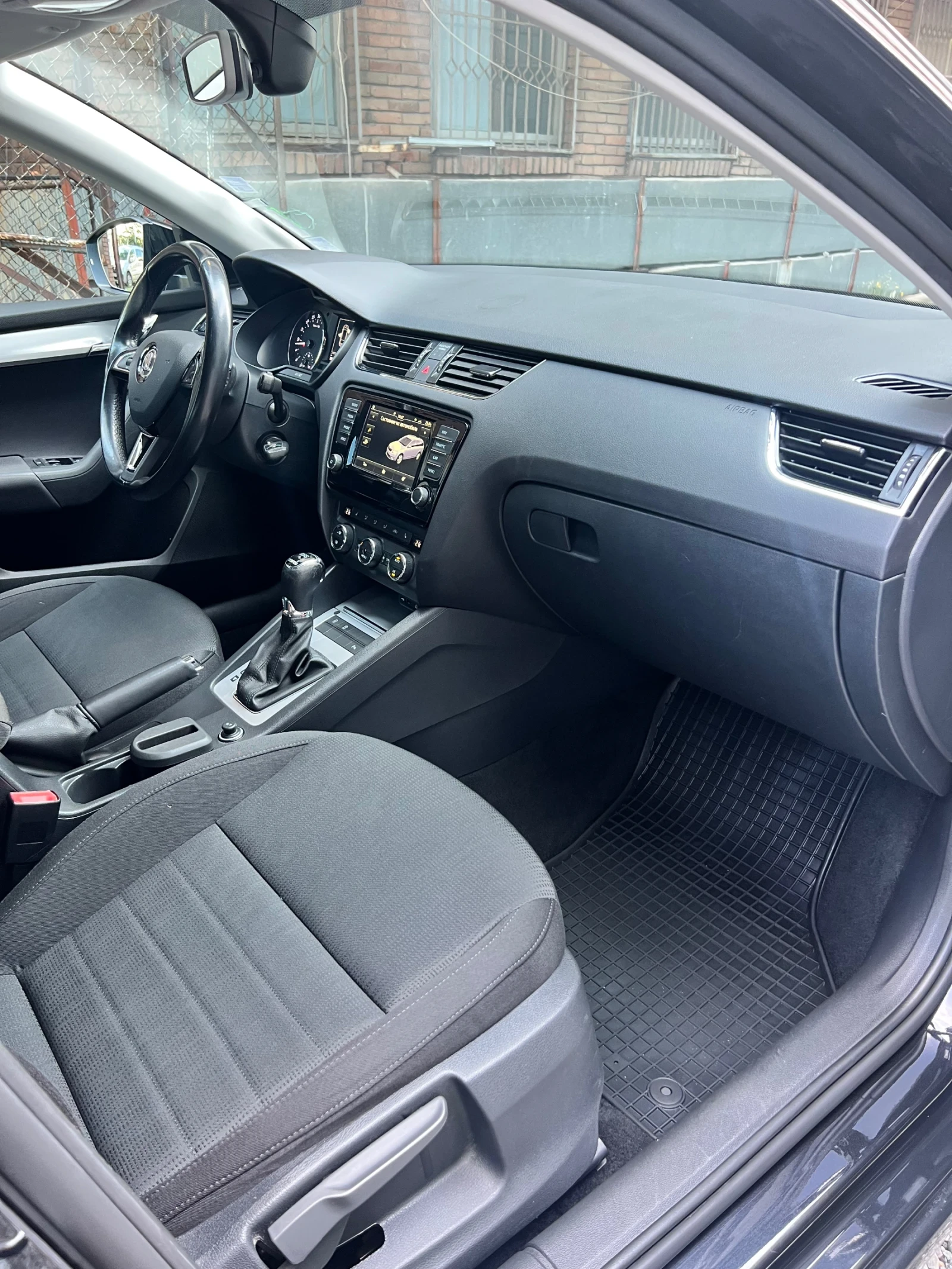 Skoda Octavia DSG 4x4 Carplay - изображение 10