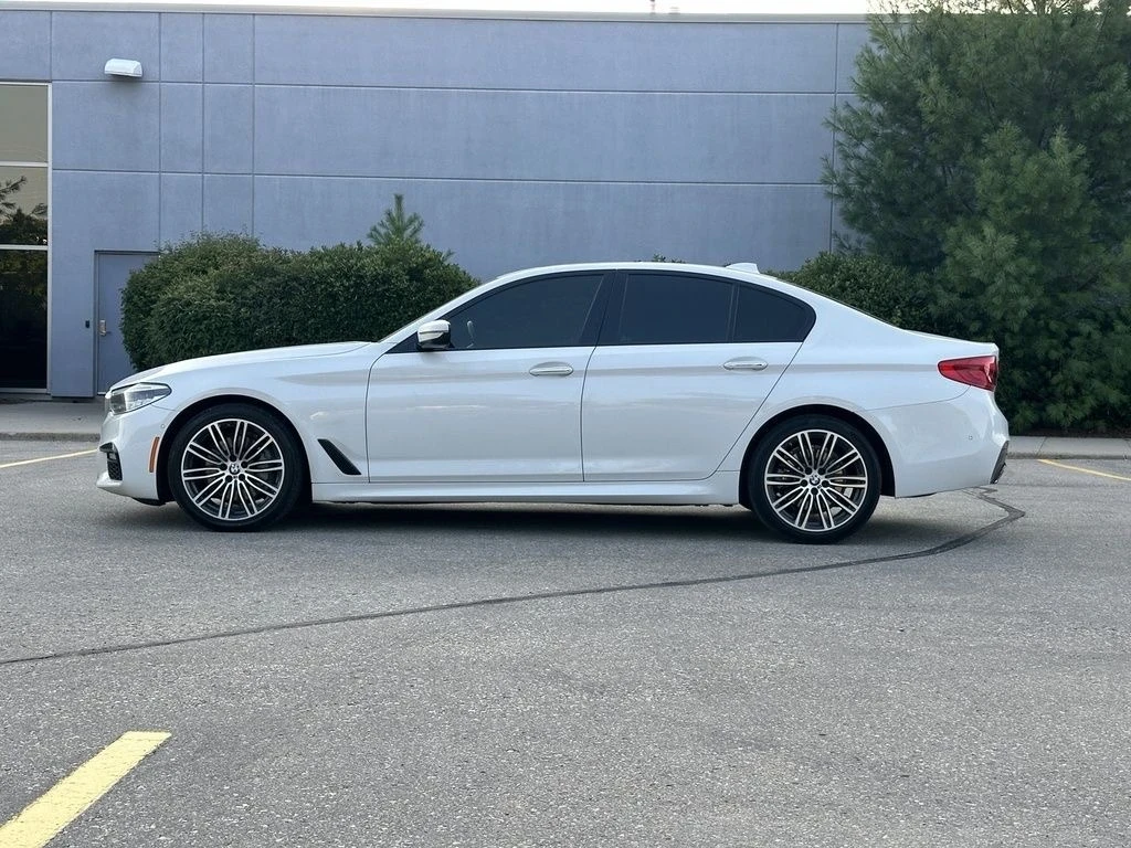 BMW 530 FULL M-PACK* Harman* Head up* Напълно обслужен! | Mobile.bg — изображение 9