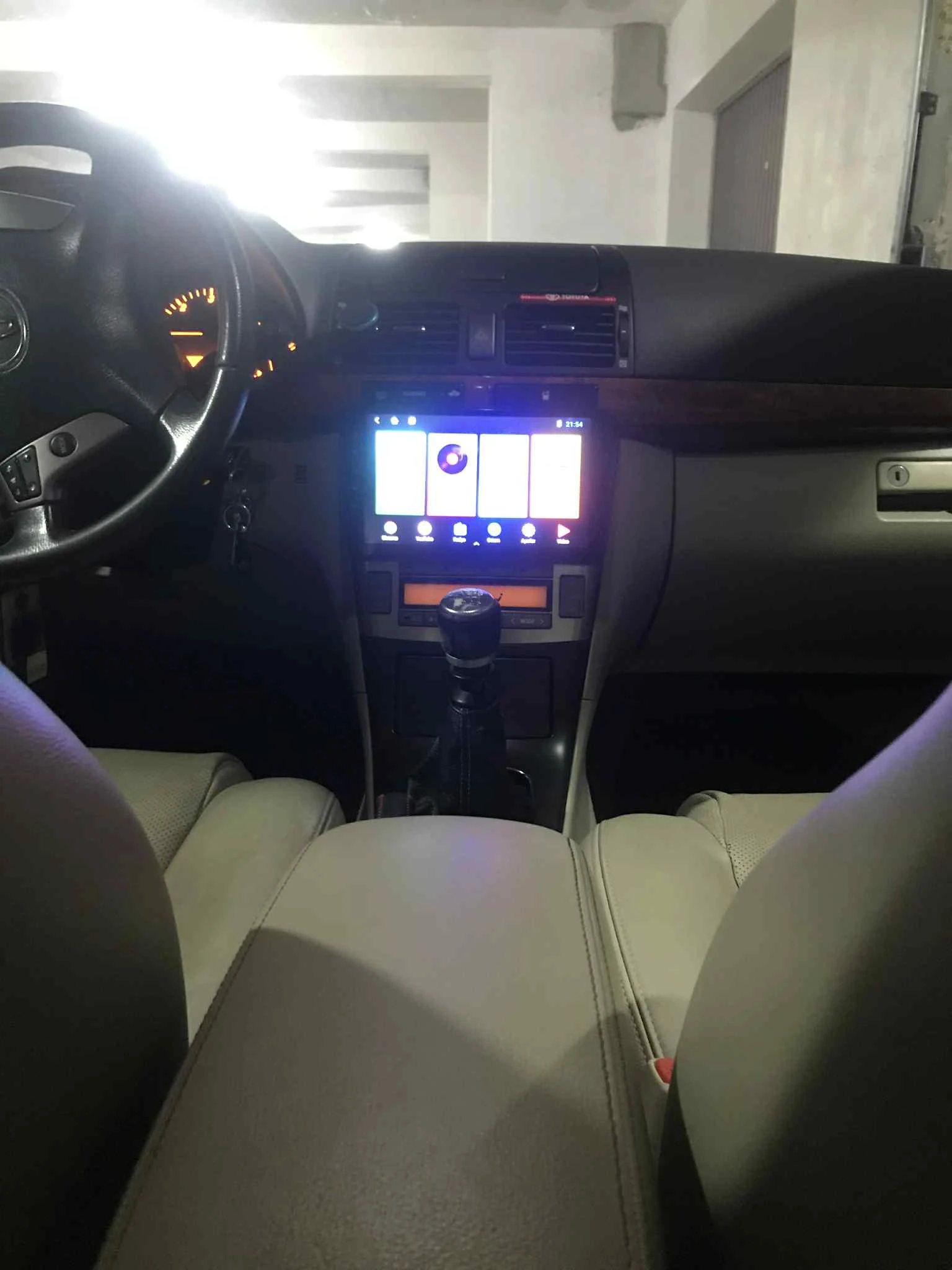 Toyota Avensis  - изображение 4