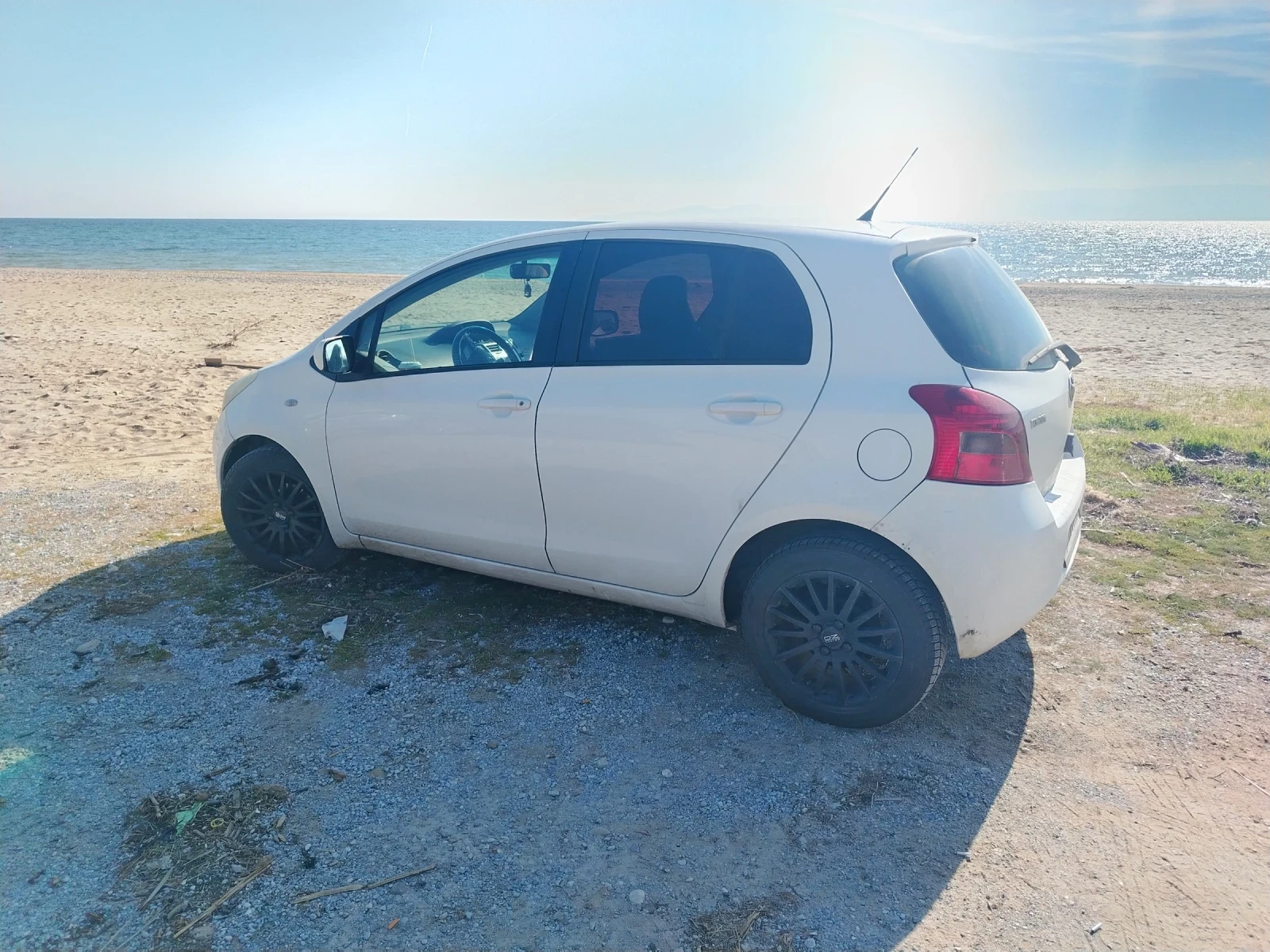 Toyota Yaris 1.3vvt 86 | Mobile.bg � ����������� 1