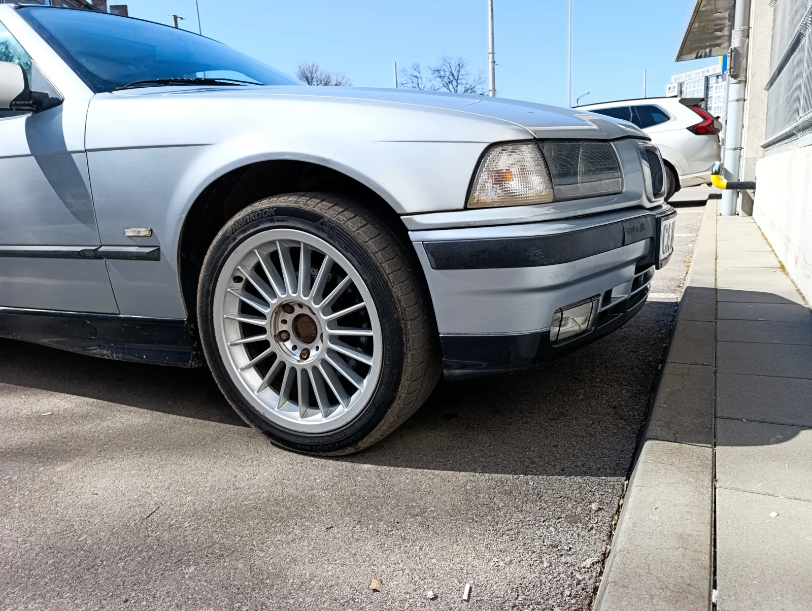 BMW 320, снимка 3 - Автомобили и джипове - 53956776