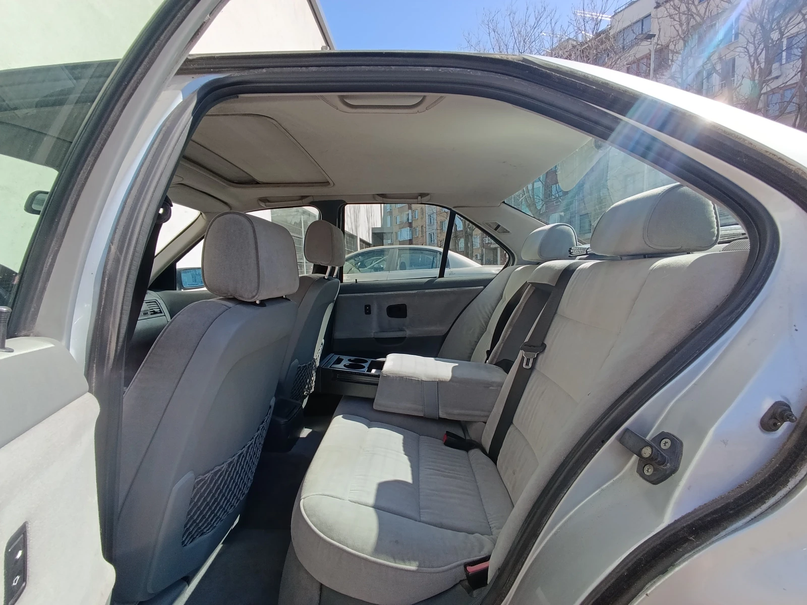 BMW 320, снимка 13 - Автомобили и джипове - 53956776