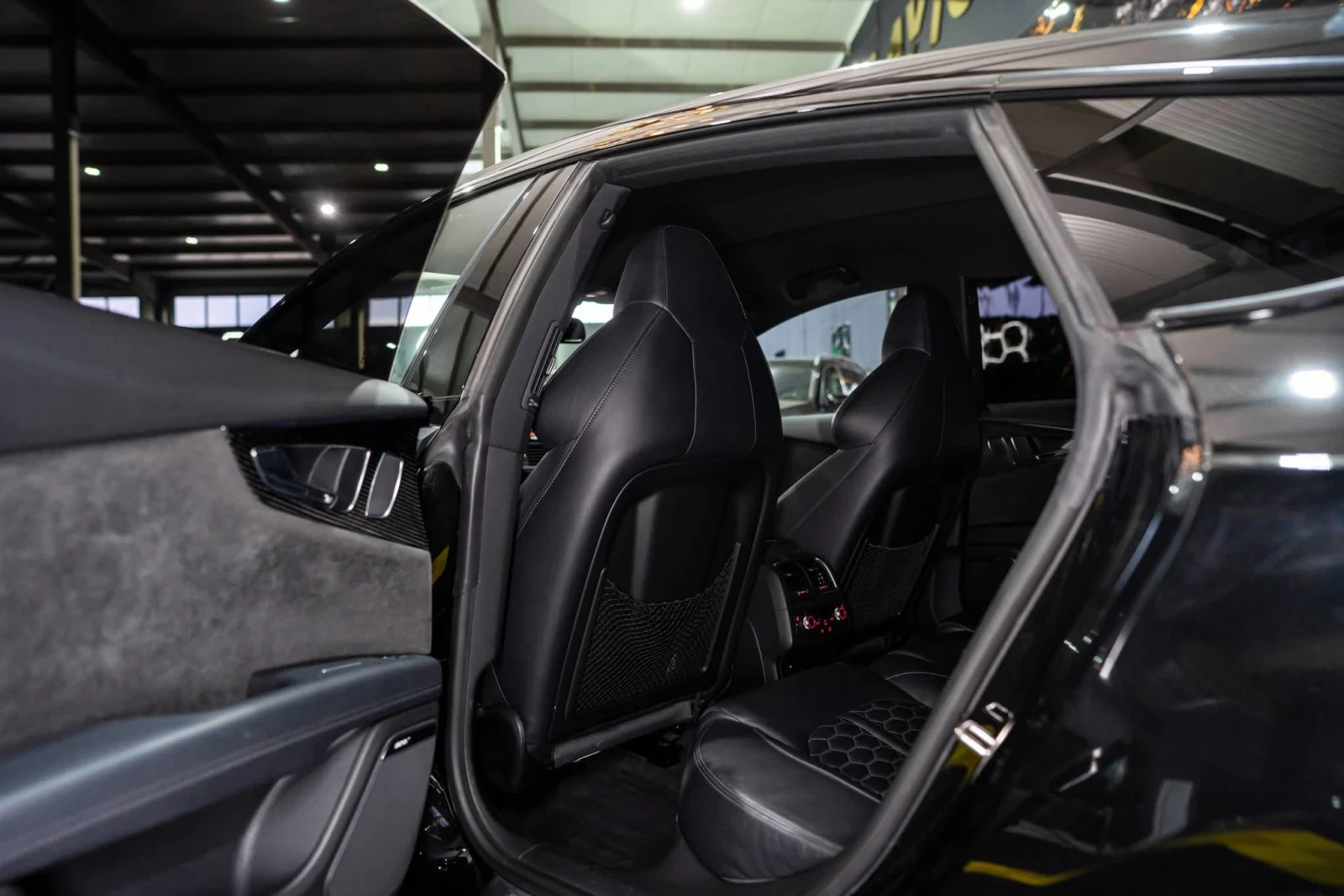 Audi Rs7 ABT TUNING LED CARBON BOSE 360 ЛИЗИНГ 100%, снимка 15 - Автомобили и джипове - 54218837