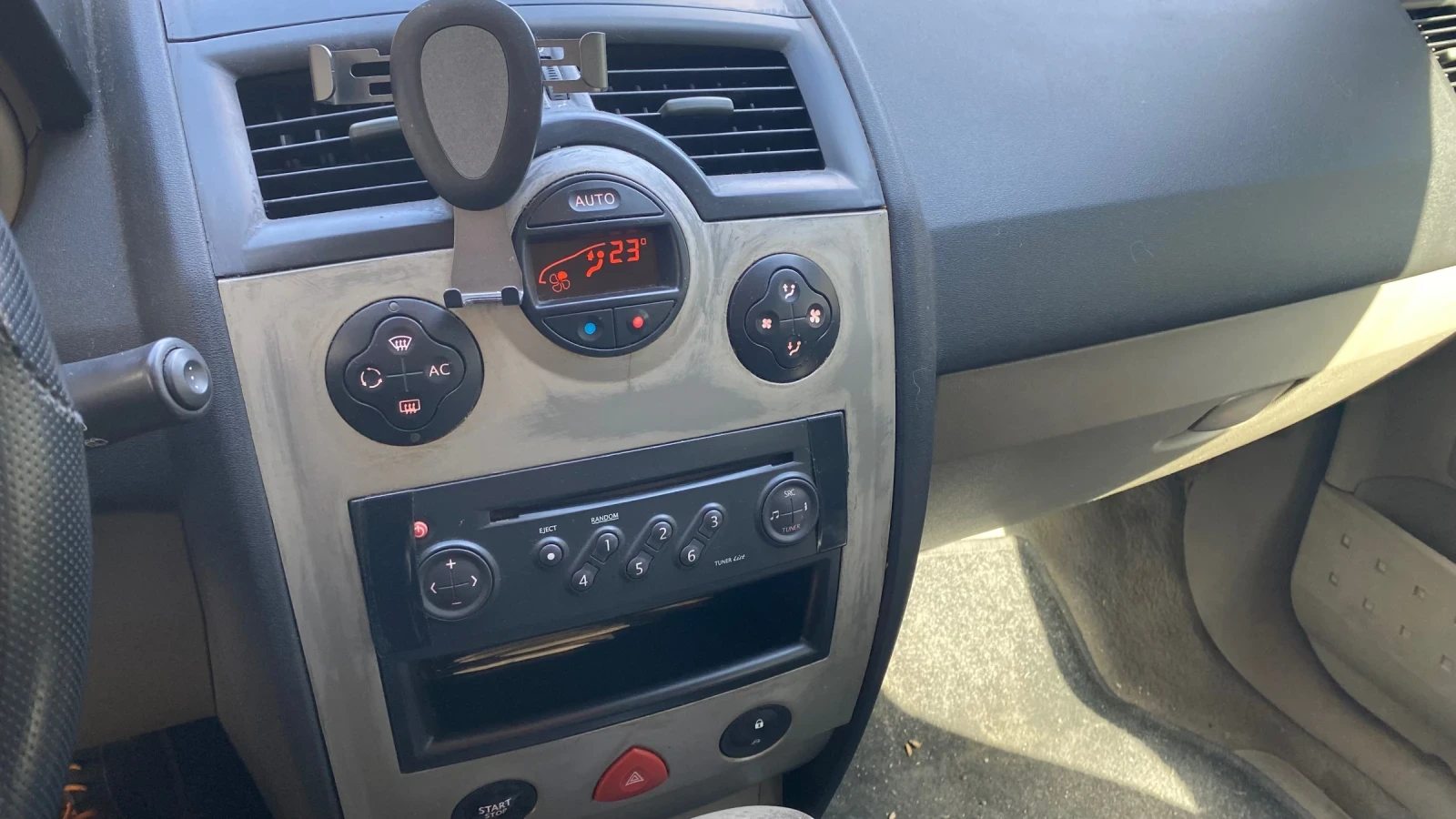 Renault Megane 2.0 16v, снимка 7 - Автомобили и джипове - 54379184