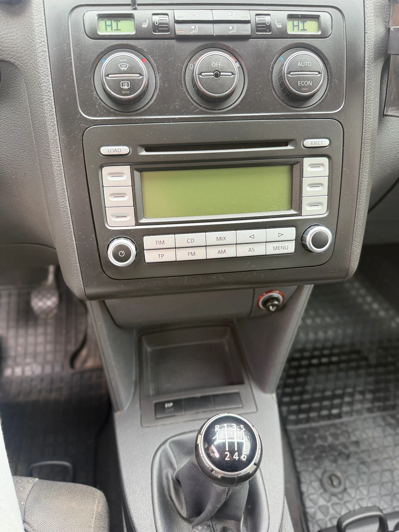 VW Touran 1.9TDI , 105к.с. , BKC, снимка 9 - Автомобили и джипове - 54399691