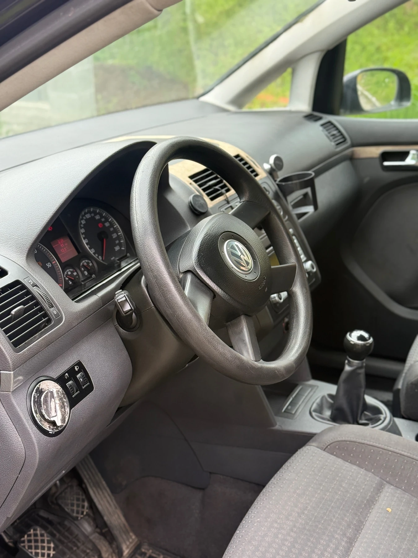 VW Touran 1.9TDI , 105к.с. , BKC, снимка 7 - Автомобили и джипове - 54399691