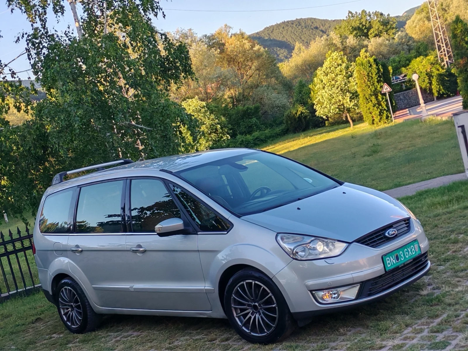 Ford Galaxy 2.2TDCI(175)* INDIVIDUAL* FACELIFT* BНОВ ВНОС* , снимка 8 - Автомобили и джипове - 54703976