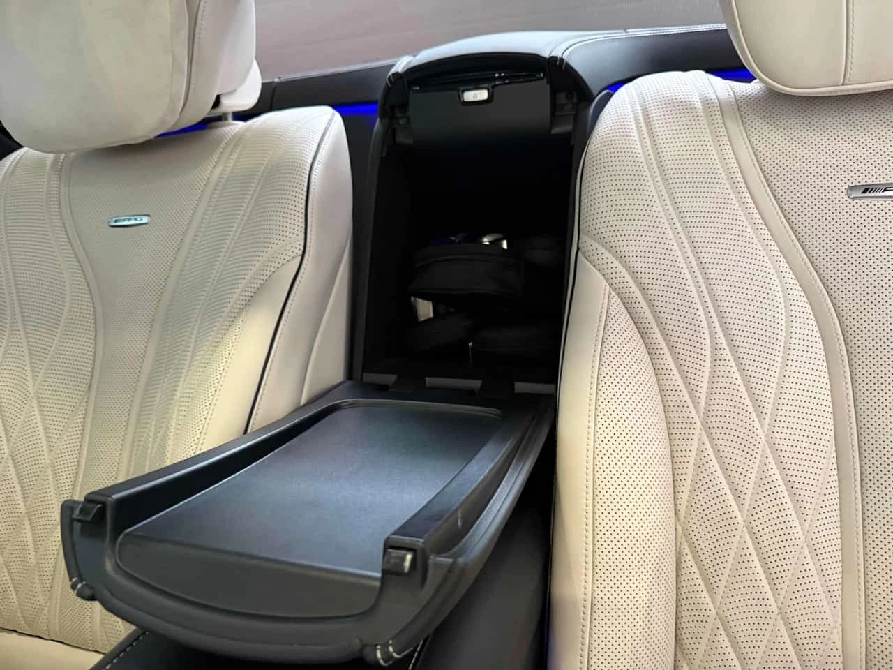 Mercedes-Benz S 63 FULL * ТЕЛЕВИЗОРИ * НОЩНО ВИЖДАНЕ * КАРБОН, снимка 11 - Автомобили и джипове - 54904776