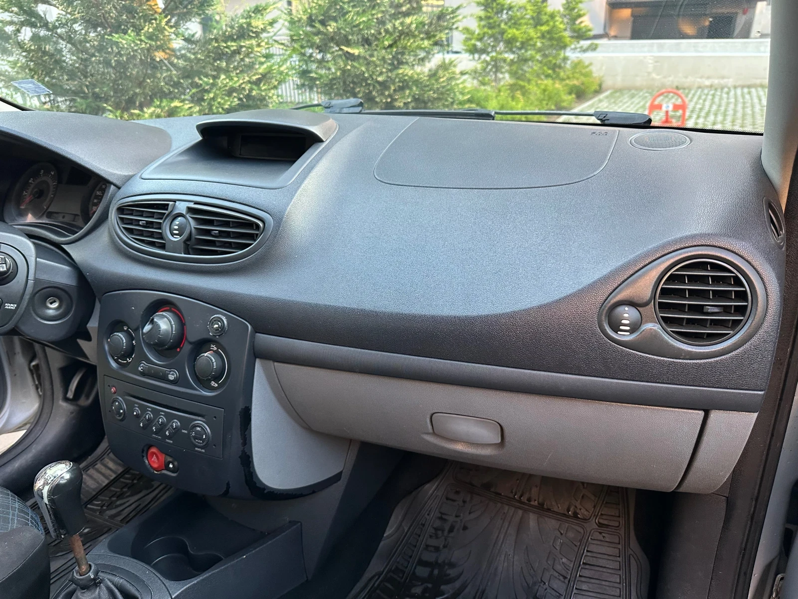 Renault Clio, снимка 7 - Автомобили и джипове - 55180140