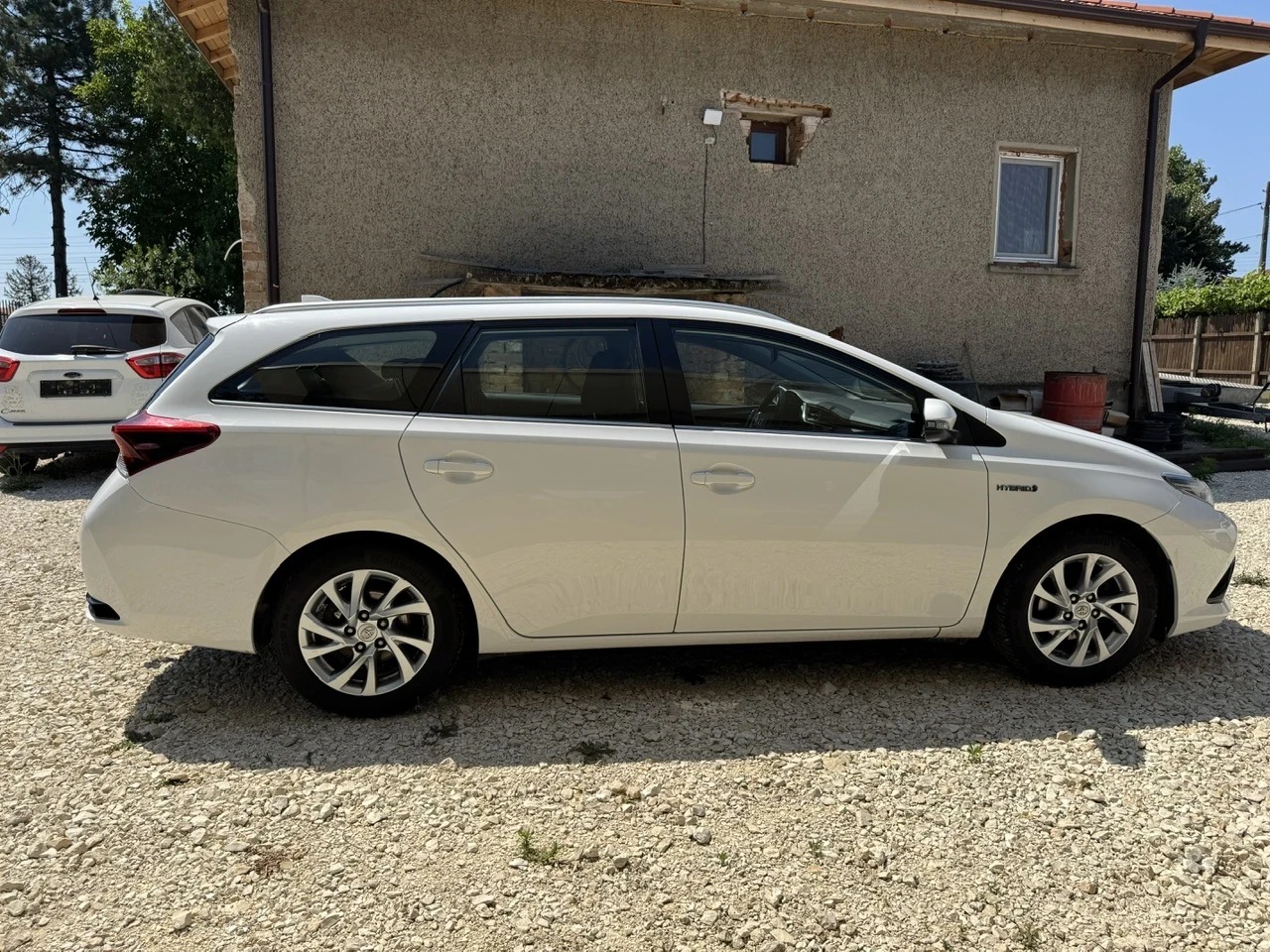 Toyota Auris 1.8i Hybrid/Facelift, снимка 6 - Автомобили и джипове - 55248563