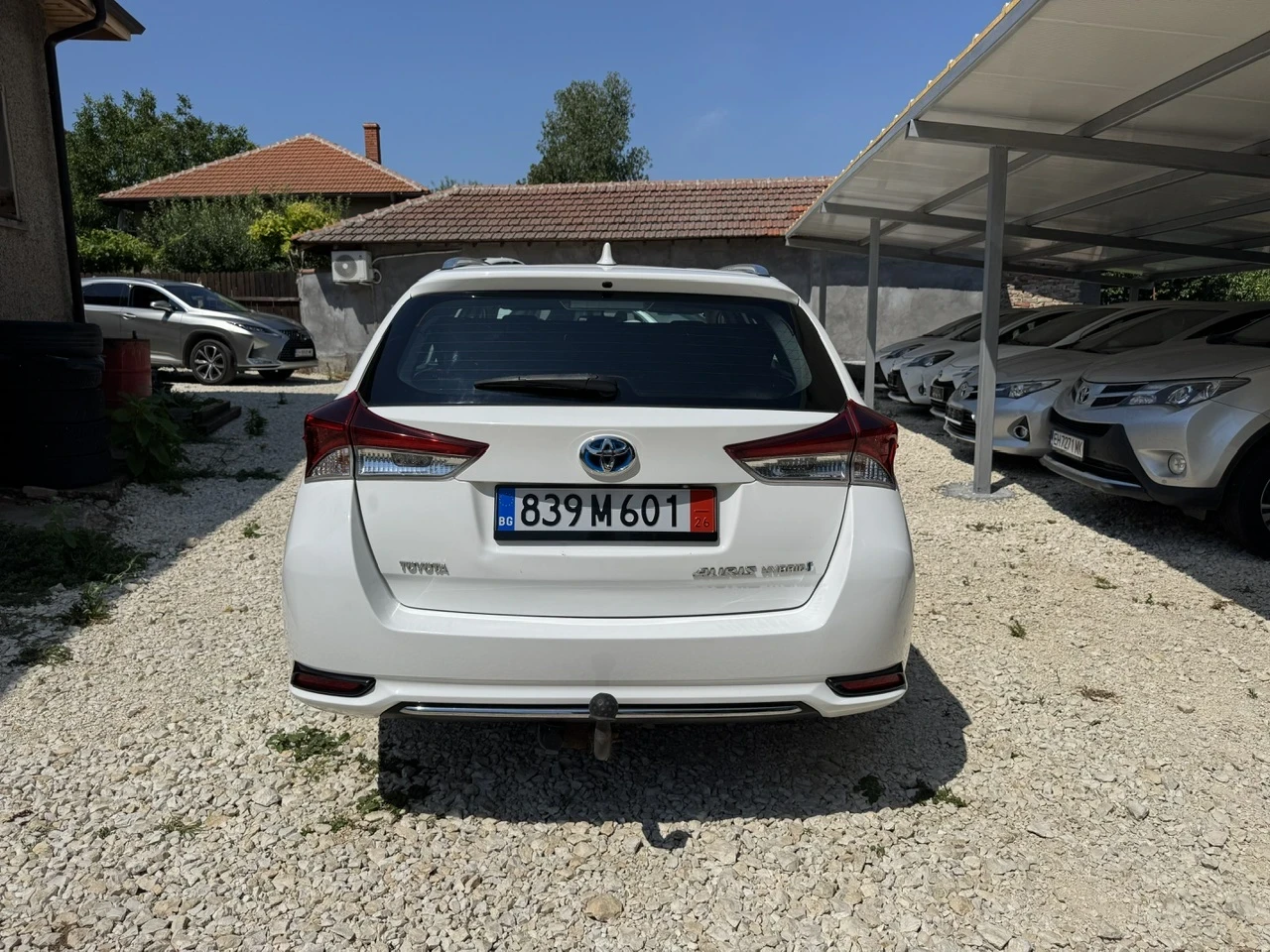Toyota Auris 1.8i Hybrid/Facelift, снимка 4 - Автомобили и джипове - 55248563