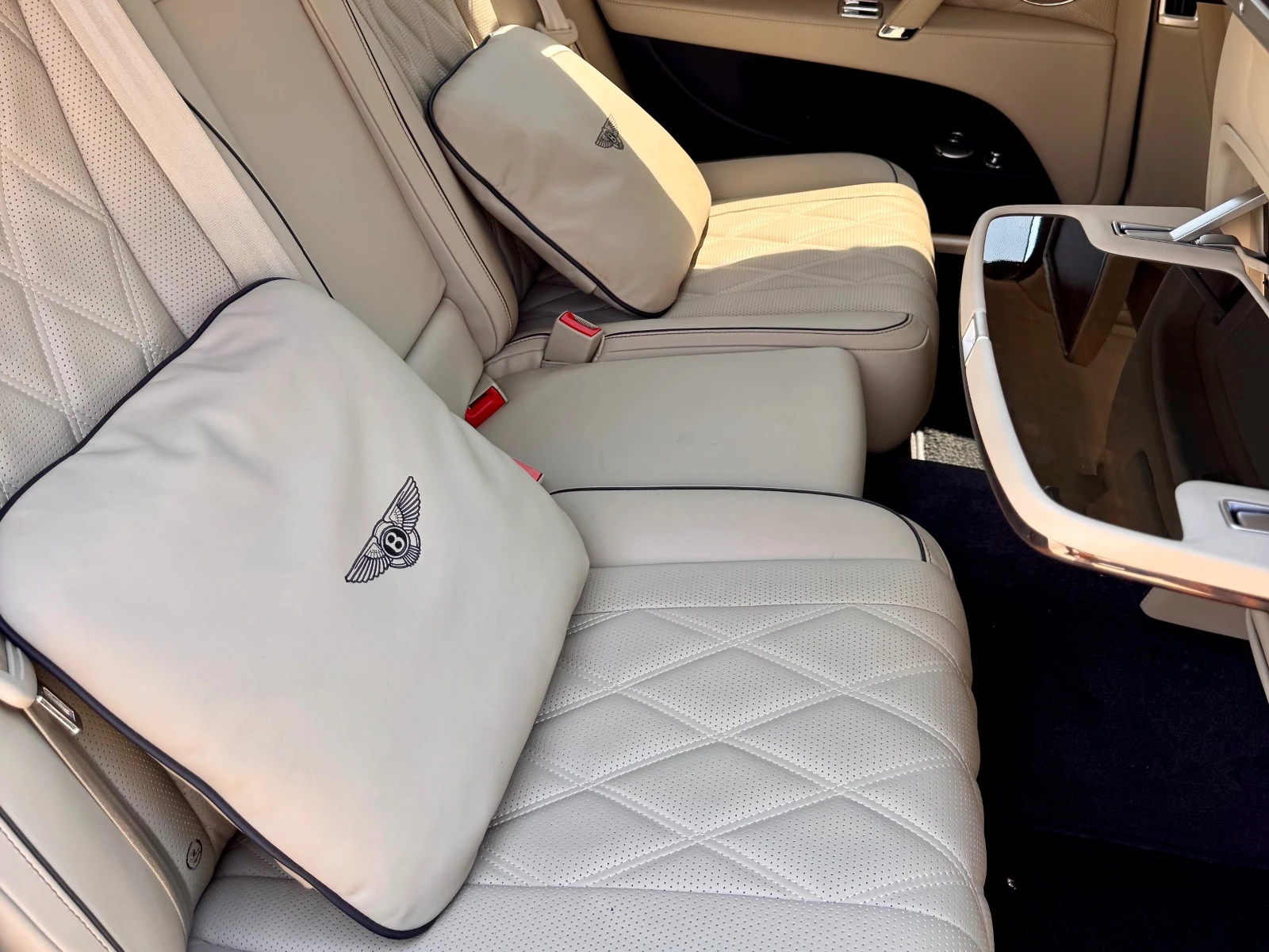 Bentley Flying Spur W12 | 6.0 Bi-Turbo | 625 к.с. | 69 500 км, снимка 12 - Автомобили и джипове - 55323564
