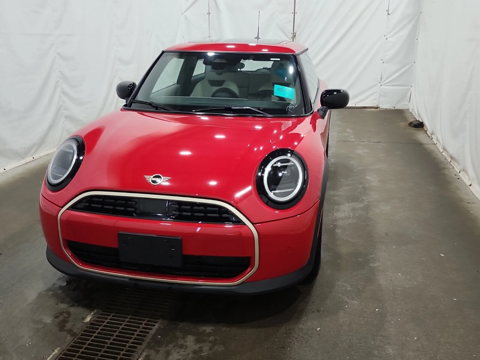 Mini Cooper ДИСТРОНИК* HUD* КОЖА* ПАНО* SINGATURE