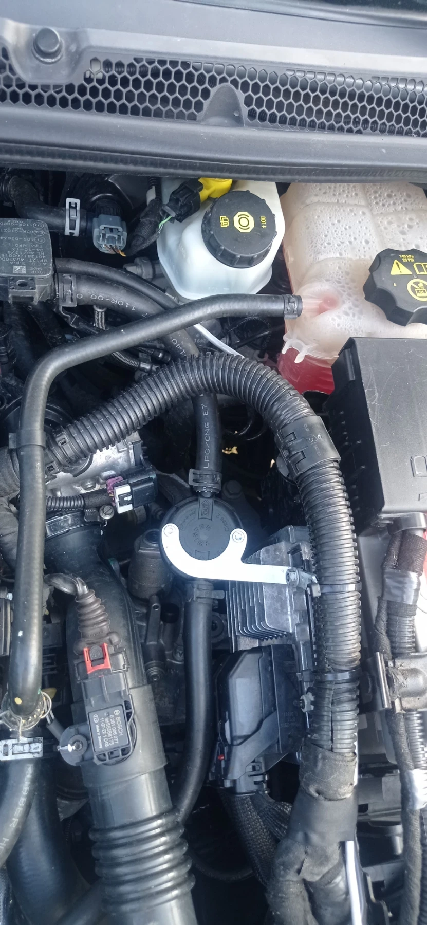 Opel Astra 1.4 turbo , снимка 8 - Автомобили и джипове - 56158500