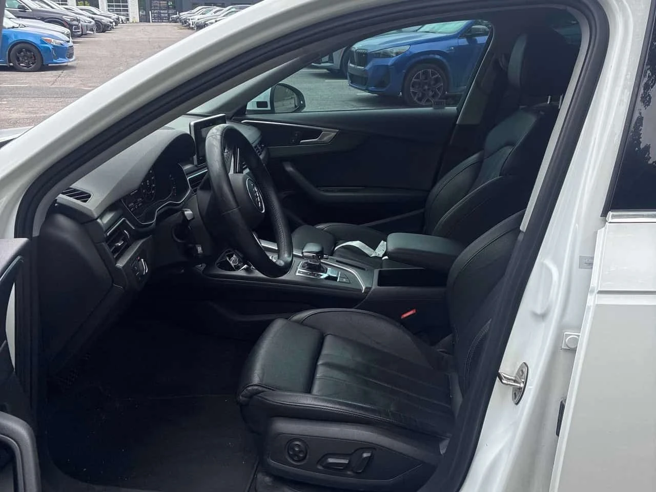Audi A4 * Technik * CARFAX * БЕЗ ПЪРВОНАЧАЛНА ВНОСКА, снимка 12 - Автомобили и джипове - 56243927