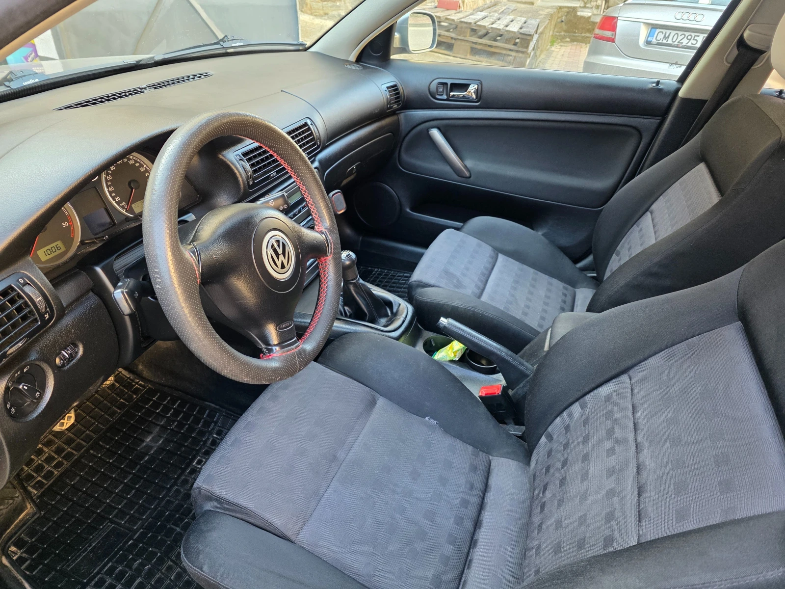 VW Passat 1.9TDI, снимка 9 - Автомобили и джипове - 56434433