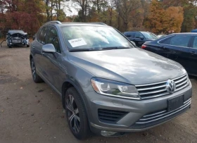 VW Touareg WOLFSBURG EDITION 3.6L V-6 DI, DOHC, VVT, 280HP