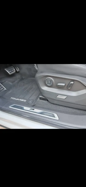 VW Touareg R line  - 44990 € / 87992.79 лв. - 57679564 7