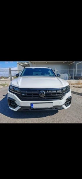 VW Touareg R line  - 44990 € / 87992.79 лв. - 57679564 3