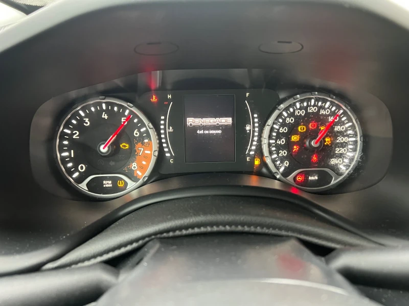 Jeep Renegade 2.4 4X4, снимка 8 - Автомобили и джипове - 48236467