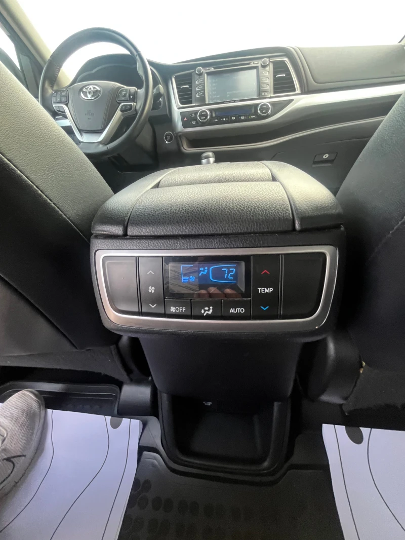 Toyota Highlander 3.5i, 295ck.Автоматик, ЛИЗИНГ, снимка 14 - Автомобили и джипове - 51703013