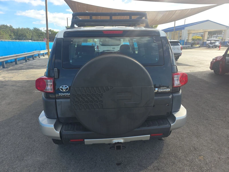 Toyota Fj cruiser 4.0 / AWD , снимка 5 - Автомобили и джипове - 52579852