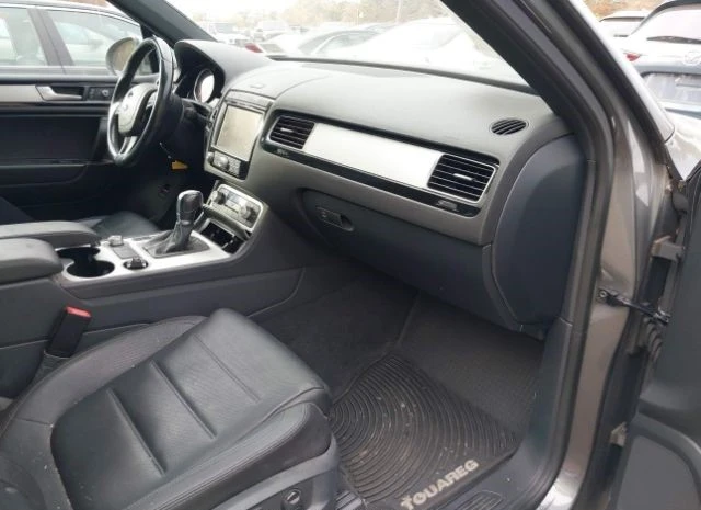 VW Touareg WOLFSBURG EDITION 3.6L V-6 DI, DOHC, VVT, 280HP, снимка 8 - Автомобили и джипове - 49337798