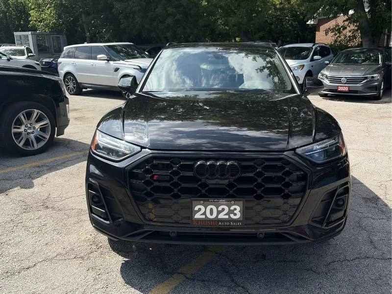 Audi SQ5 * Progressiv * ДИСТРОНИК * 2 КЛЮЧА * 360, снимка 2 - Автомобили и джипове - 55812430