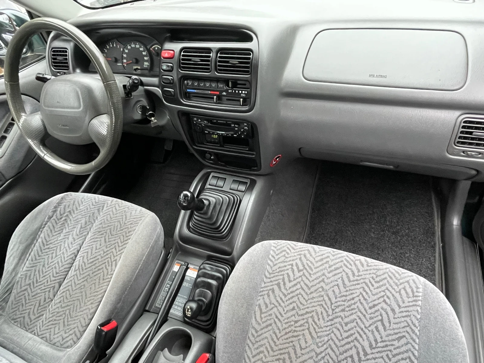 Suzuki Grand vitara 1.6 i A/C ABS - изображение 7