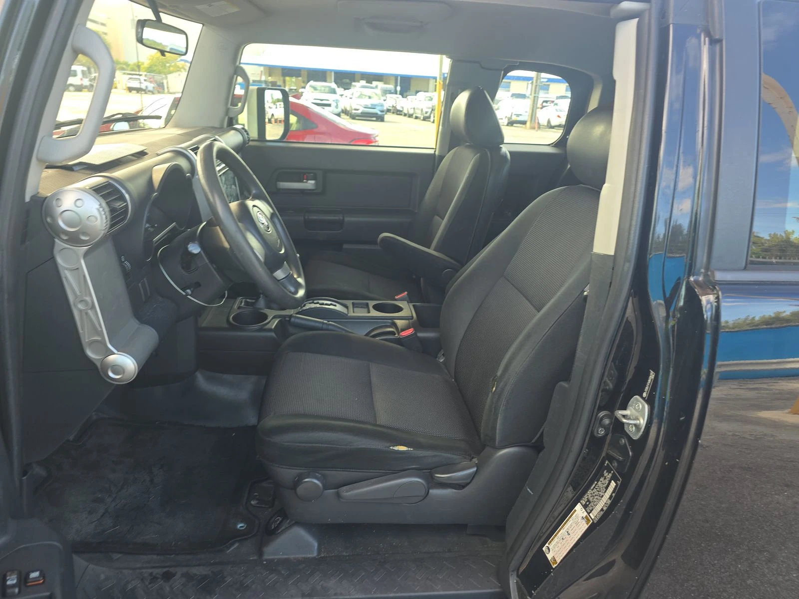 Toyota Fj cruiser 4.0 / AWD  - изображение 8