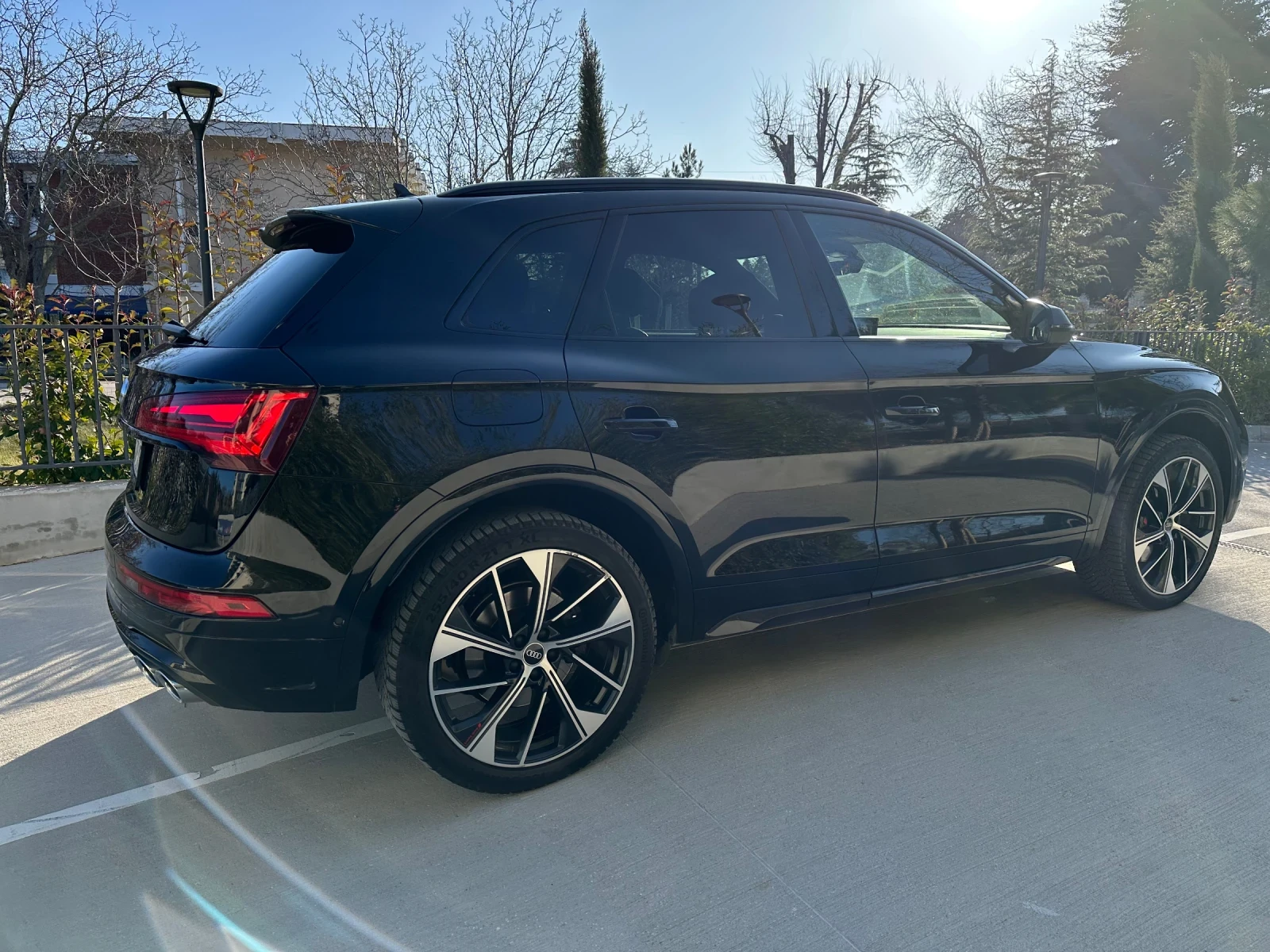 Audi SQ5 Self Parking/Matrix/Black Optics/Carbon/Panorama, снимка 4 - Автомобили и джипове - 54014600