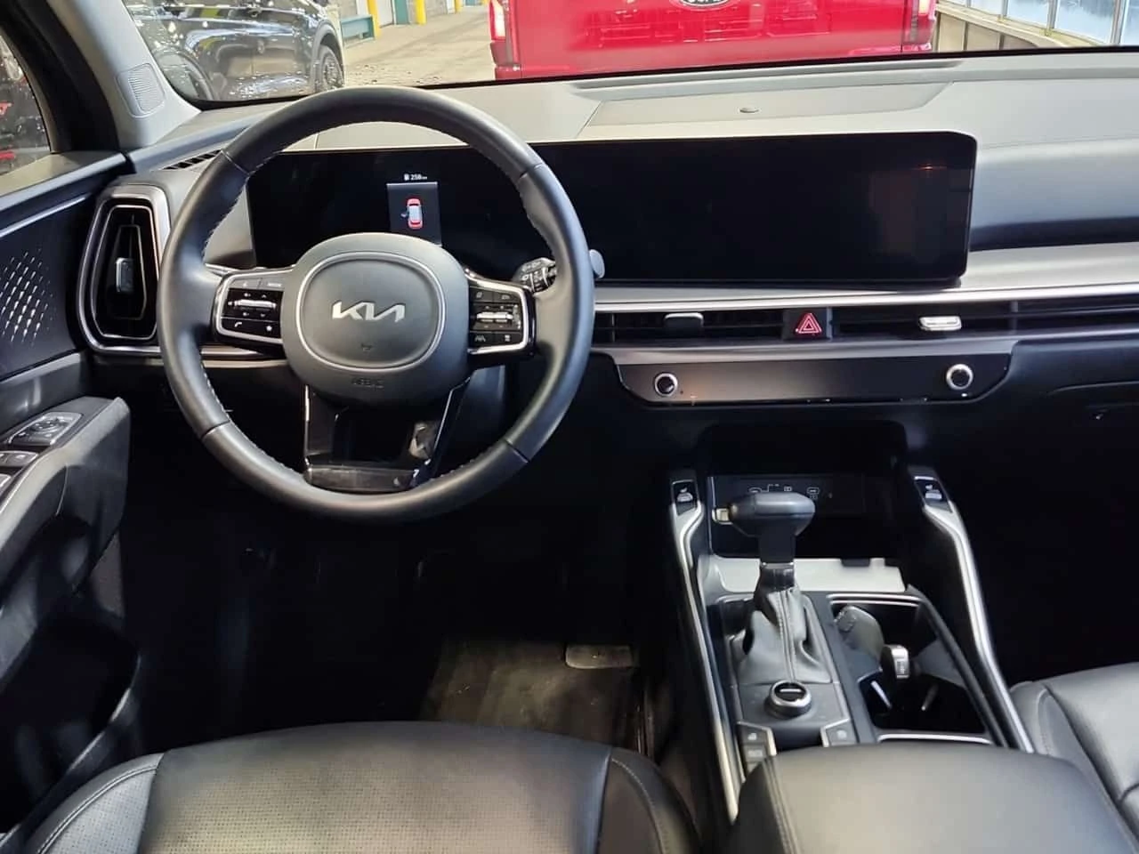 Kia Sorento   EX | DIS | 360 | ДВА КЛЮЧА , снимка 9 - Автомобили и джипове - 54592063