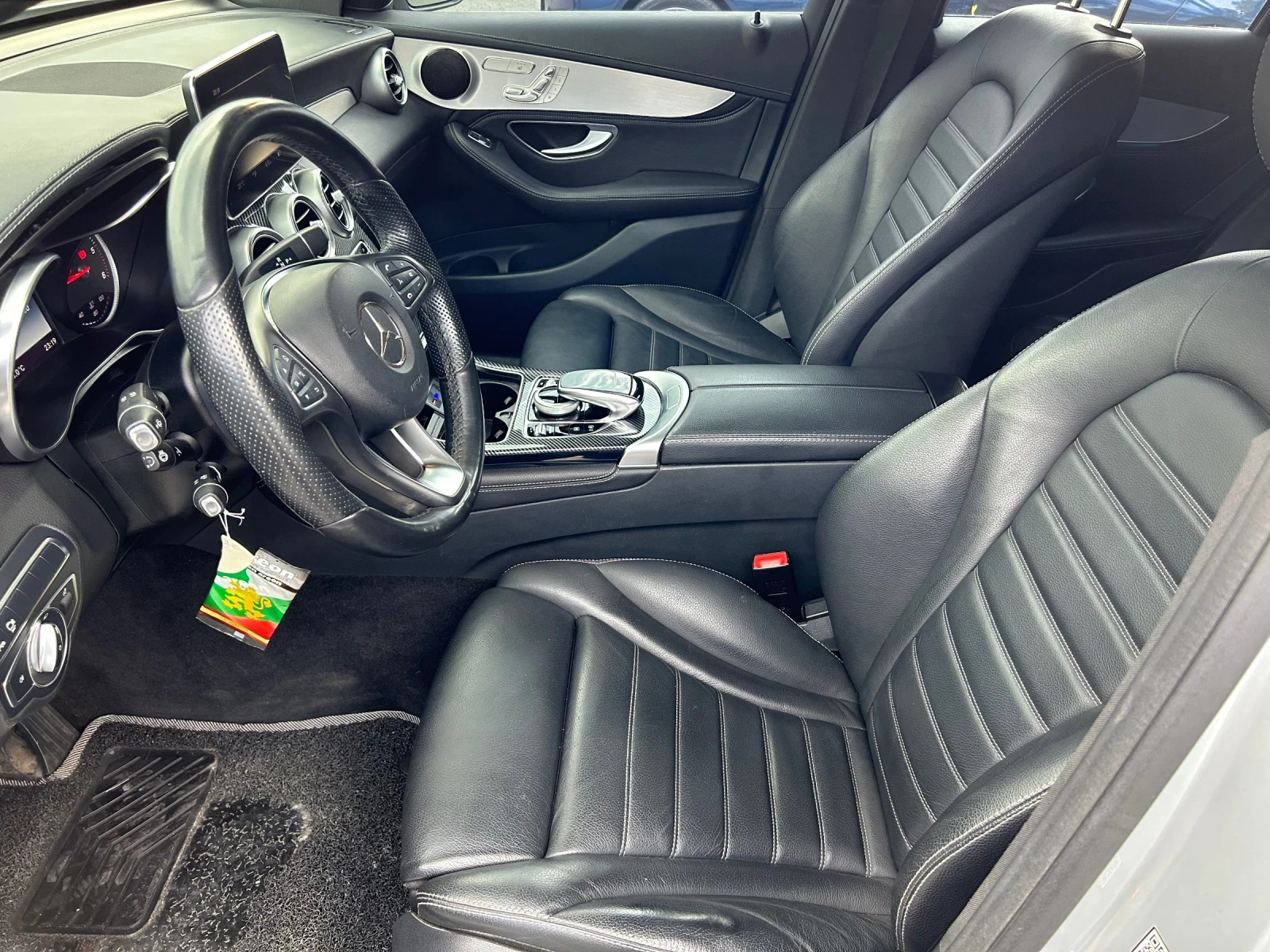 Mercedes-Benz GLC 220 4Matic Coupe, снимка 10 - Автомобили и джипове - 54597713